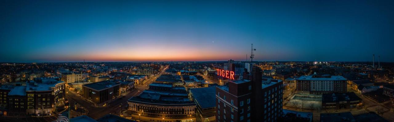 Voco The Tiger Hotel, Columbia, Mo By Ihg Ngoại thất bức ảnh