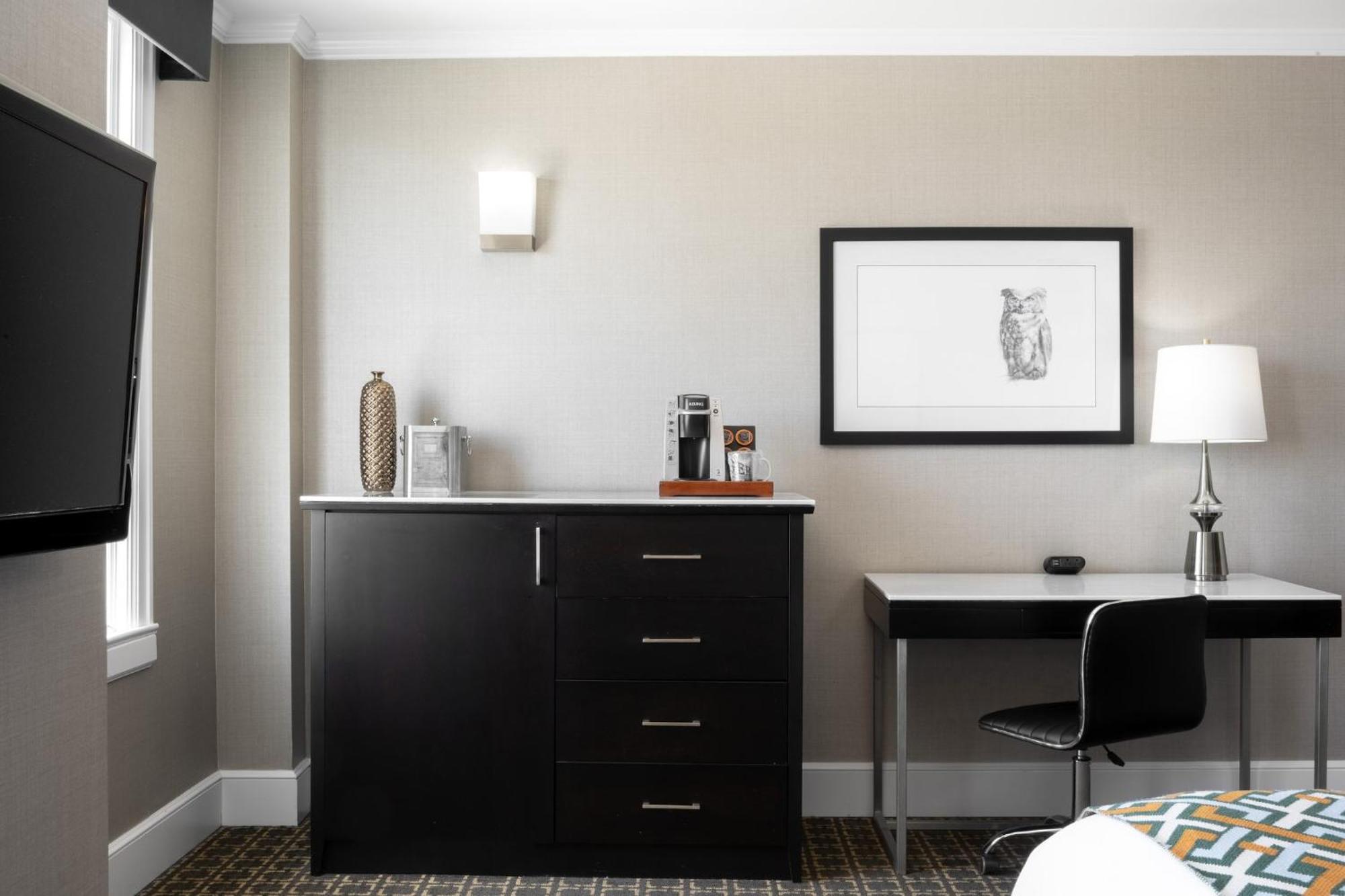 Voco The Tiger Hotel, Columbia, Mo By Ihg Ngoại thất bức ảnh